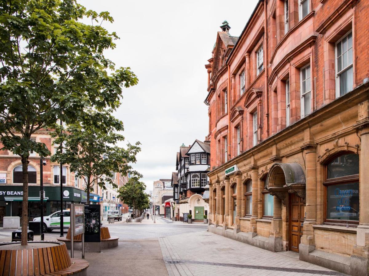 1 Bed Apartment - Redhill Central, Surrey, Gatwick #3 エクステリア 写真